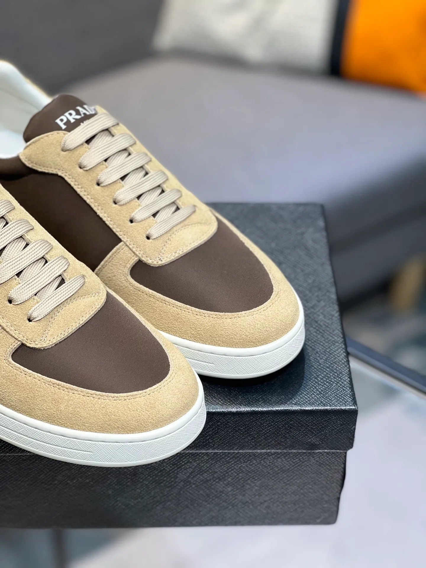 Men's men's shoes 💰440 [PRADA—Prada] latest model 🙈original replica! 👟👟👟Available here. The workmanship is top-notch. The upper is made of Italian 🇮🇹Imported calfskin. ❗️Breathable genuine leather lining @Suitable for travel. The original version has an enlarged engraved sole, making it suitable for all kinds of travels, showing low-key luxury. Let quality speak for itself. Color: Size: 38-44